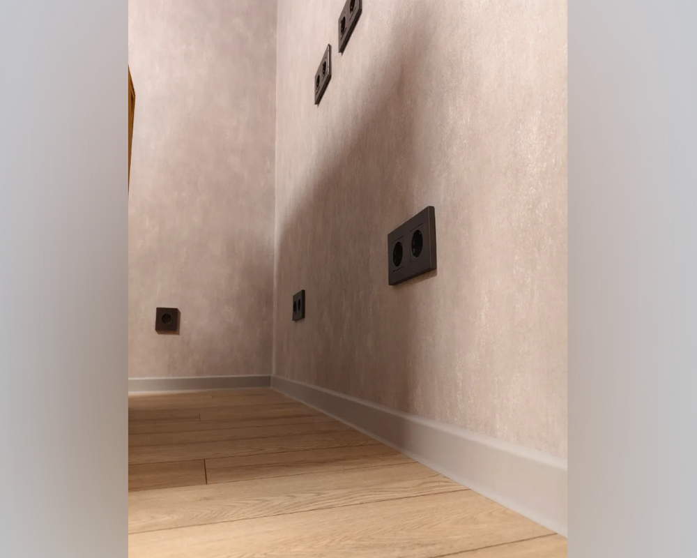 Плинтус ПВХ Волшебная палочка 70мм Home 2,2м 7035