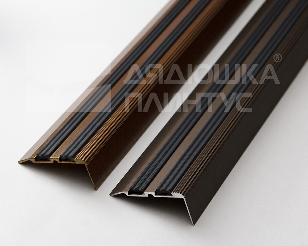 Порог угловой ПУ 07.2700.001ж. Без покрытия