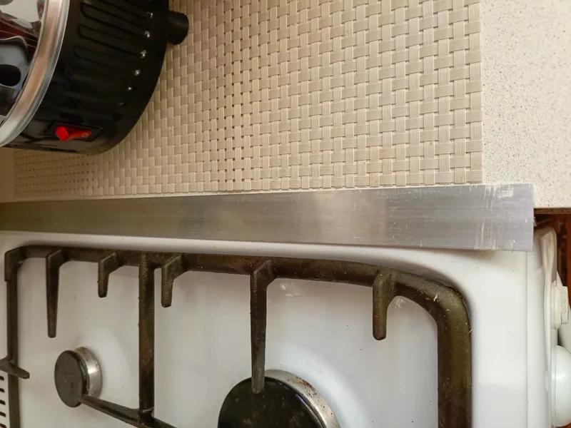 Тавр 20х20 мм Тп 04.2000.504л Бронза. Цена за 5 штук.