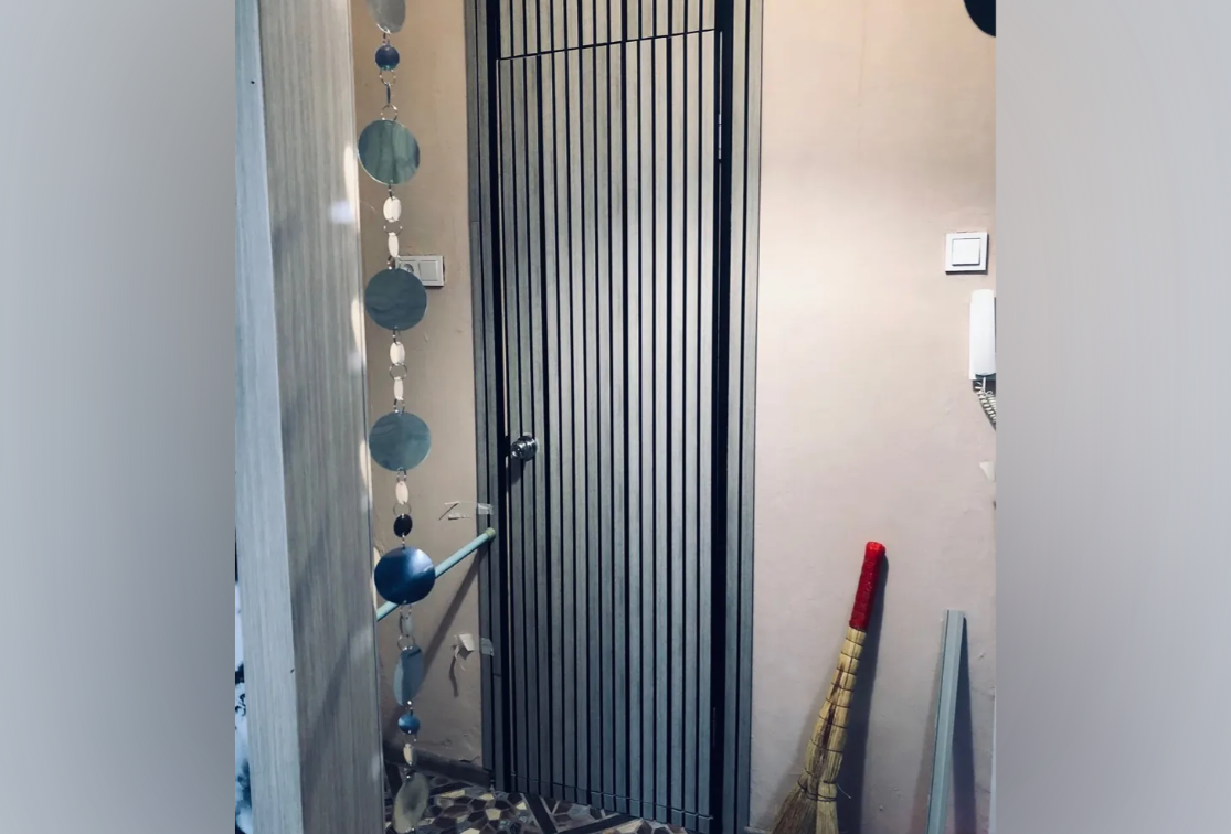 Панель вспененный полистирол ГРЕЙС 3D RAIL 120*2700 мм. Ясень серый