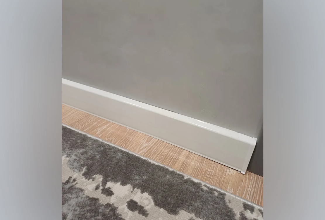 Плинтус ПВХ Волшебная палочка 70мм Home 2,2м 7006