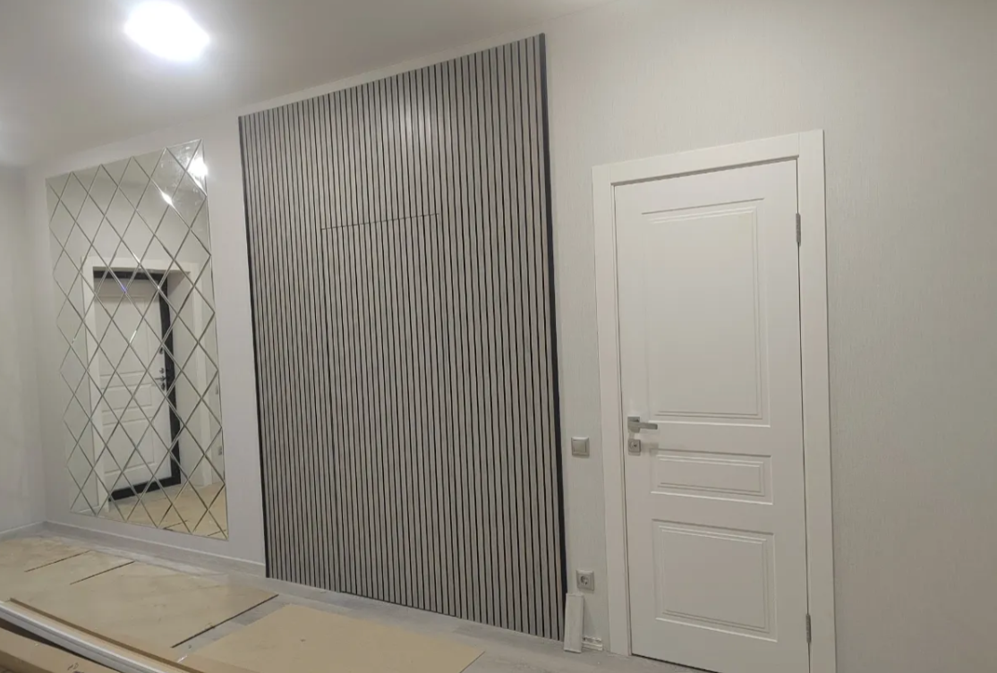 Панель вспененный полистирол ГРЕЙС 3D RAIL 120*2700 мм. Ясень серый