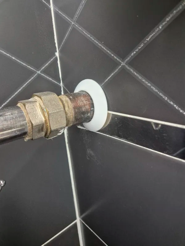 Обвод для труб универсальный ПВХ ИДЕАЛ Ф16-22 001 Белый