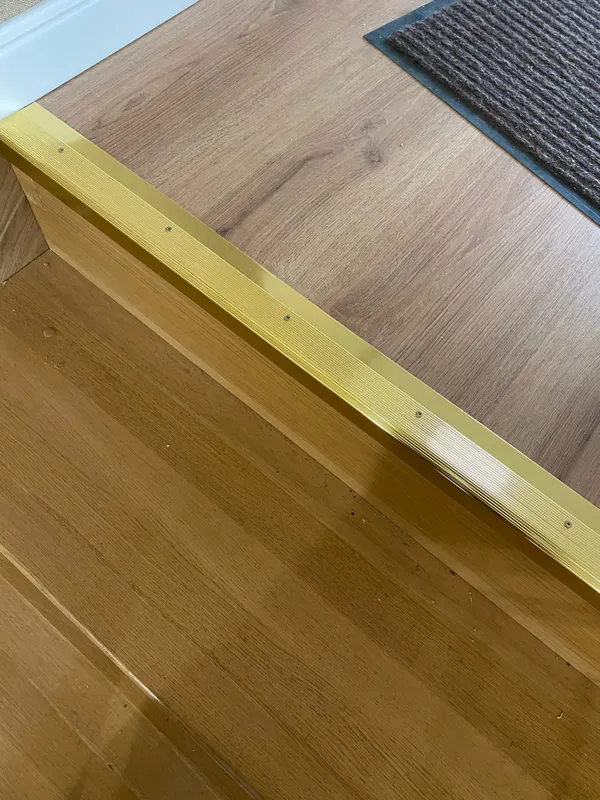 Порог угловой ПУ 02.1800.056 0,9 м Бетон темный