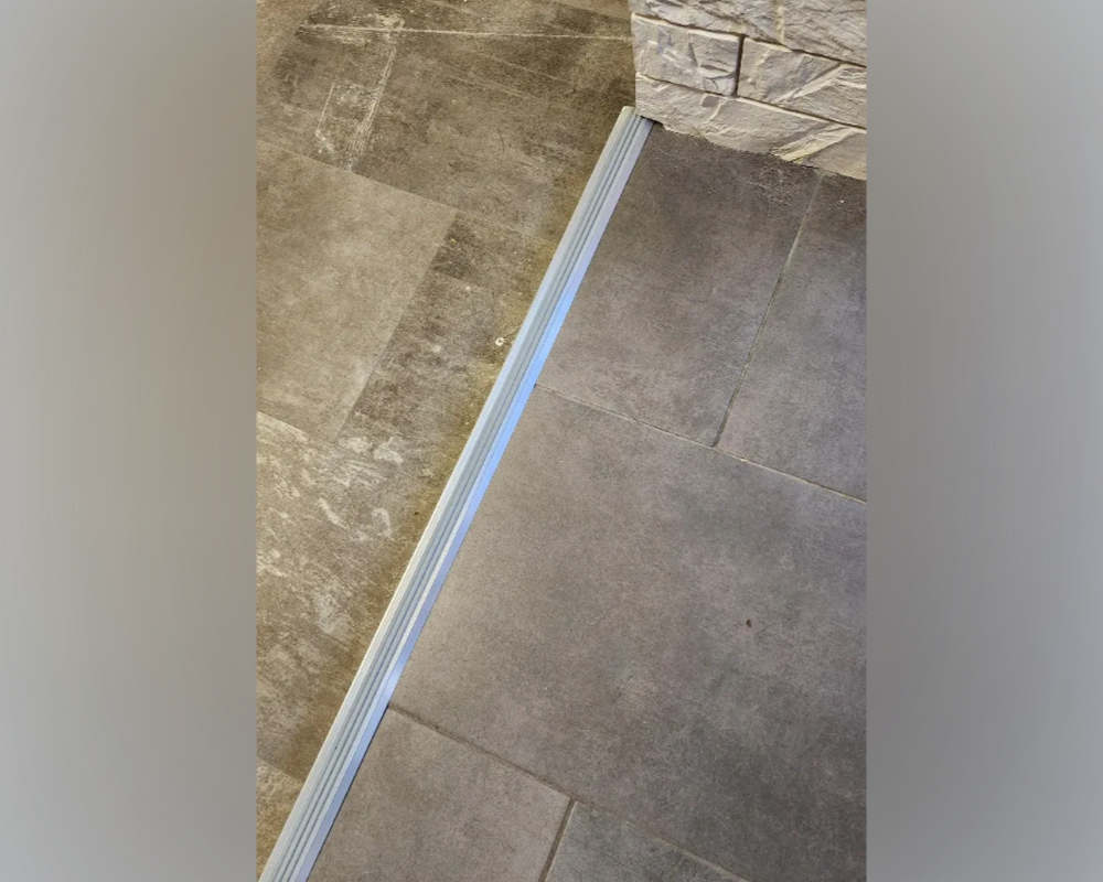 Порог одноуровневый ПС 08.1800.042л Шампань