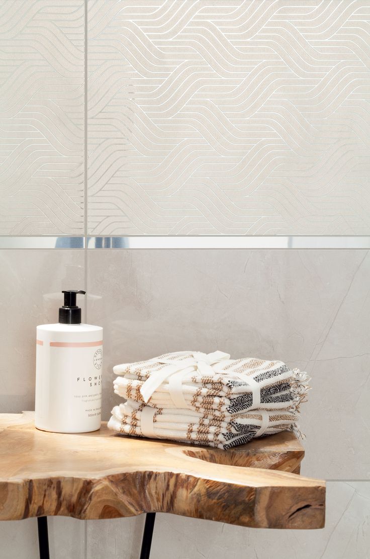 Полоса алюминиевая 10х1,5 мм серебро/глянец 2,7 м